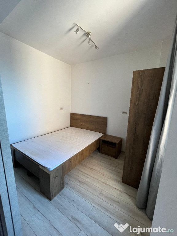Ofer spre închiriere apartament studio