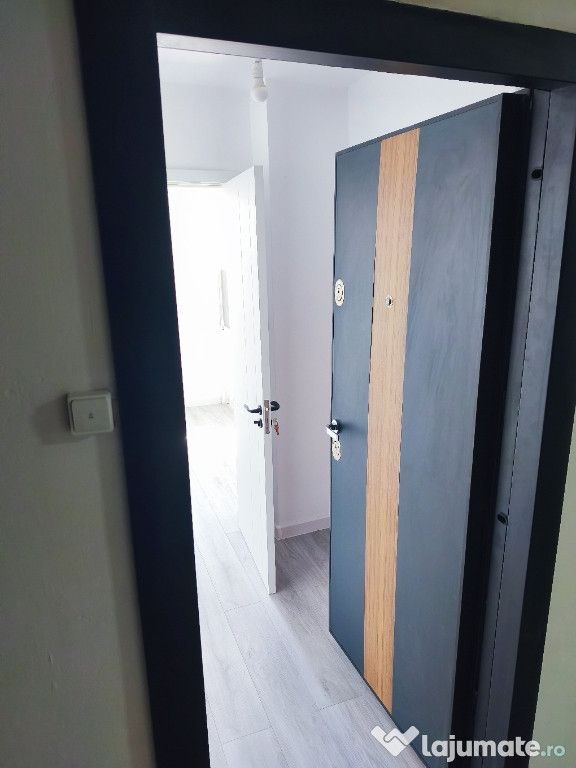 Direct proprietar – Vând apartament 2 camere, zona Piața Progresul