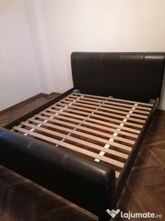 Vând pat tapitat cu somiera Mobexpert