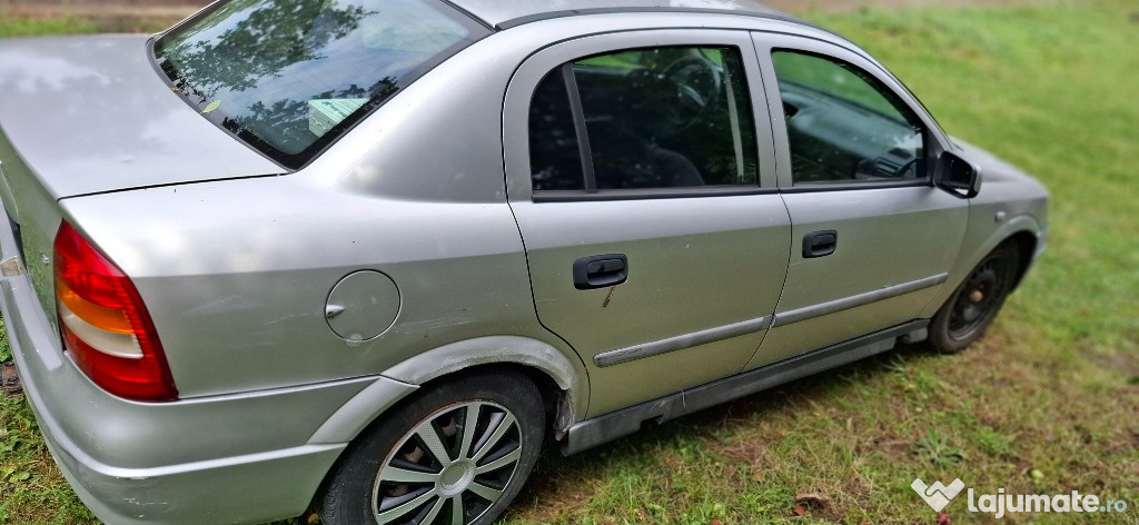 Opel Astra 2001, 1.6 benzina, Pret Negociabil