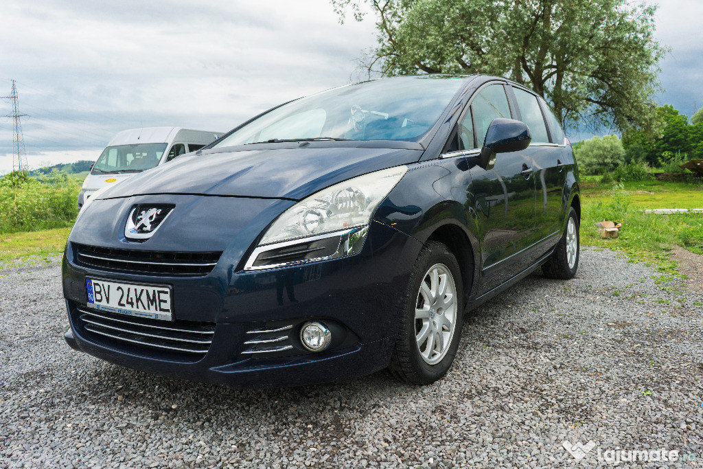 Peugeot 5008 benzina 1.6 VTI 120CP, din 2011 cu 7 locuri