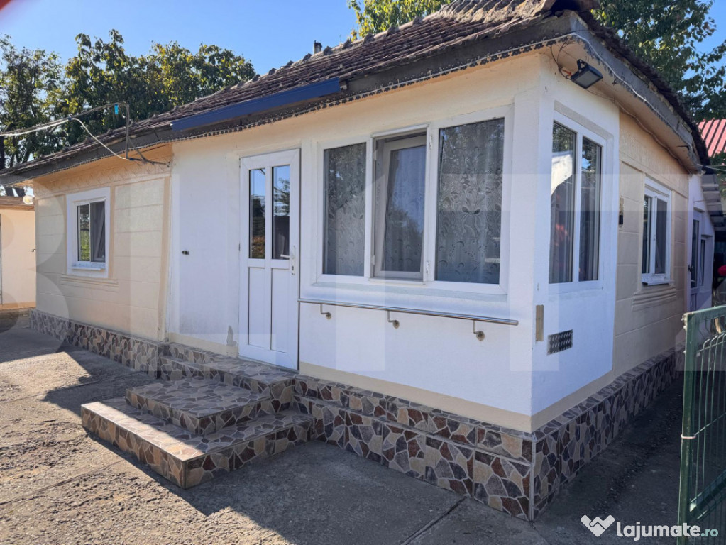 Casă bătrânească locuibilă cu teren generos – Ghilane