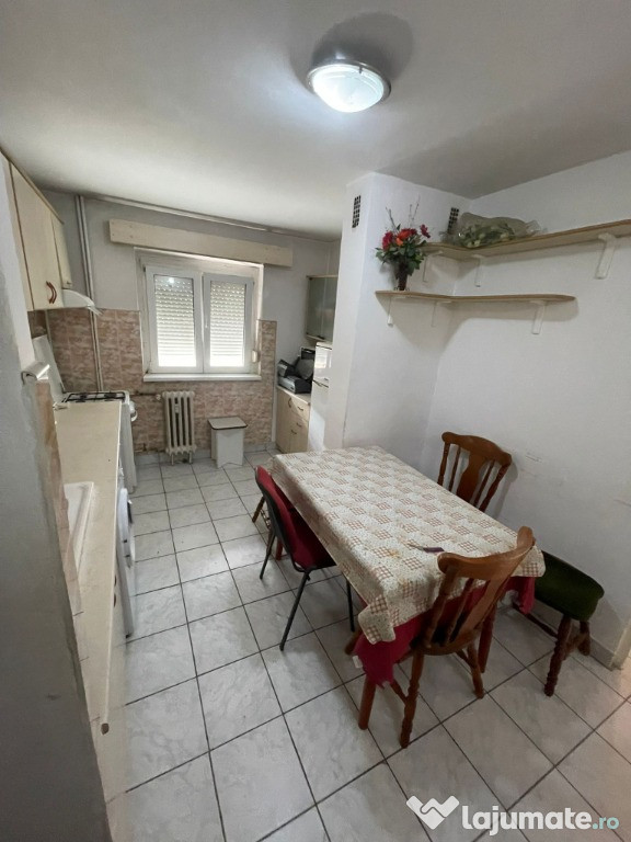 Apartament 2 camere zona Vlaicu