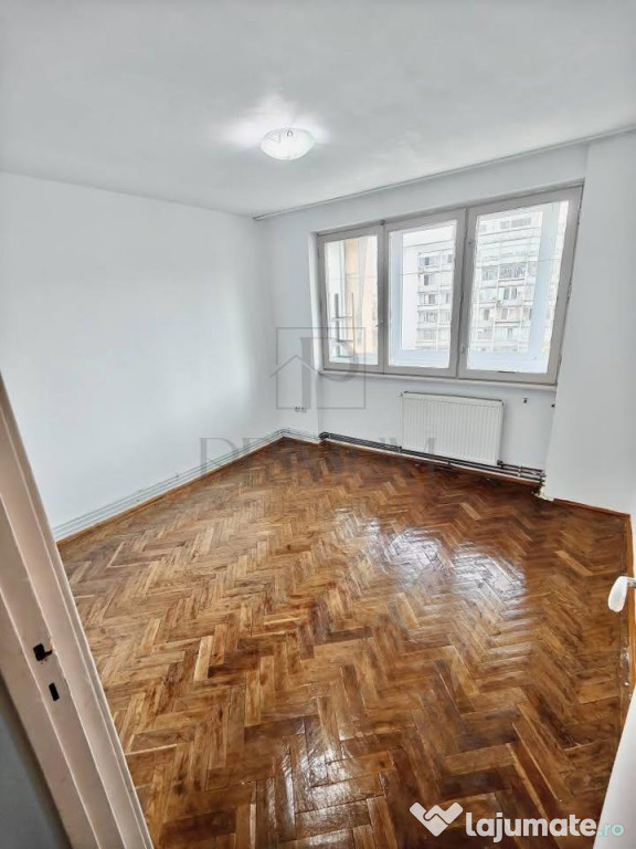 Semicentral- 2 camere, centrala proprie, lift, etaj intermed
