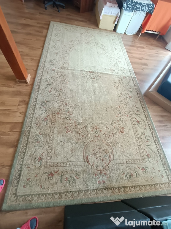 Covor de lana / dimensiuni 4x2m