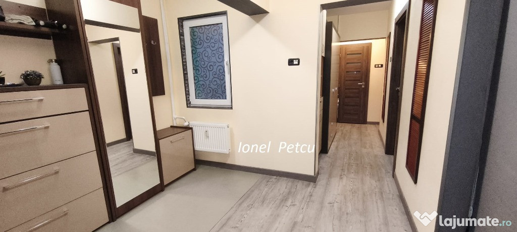 Apartament 3 camere zona Bd. Lacul Tei -Intrarea Teiul Doamnei.
