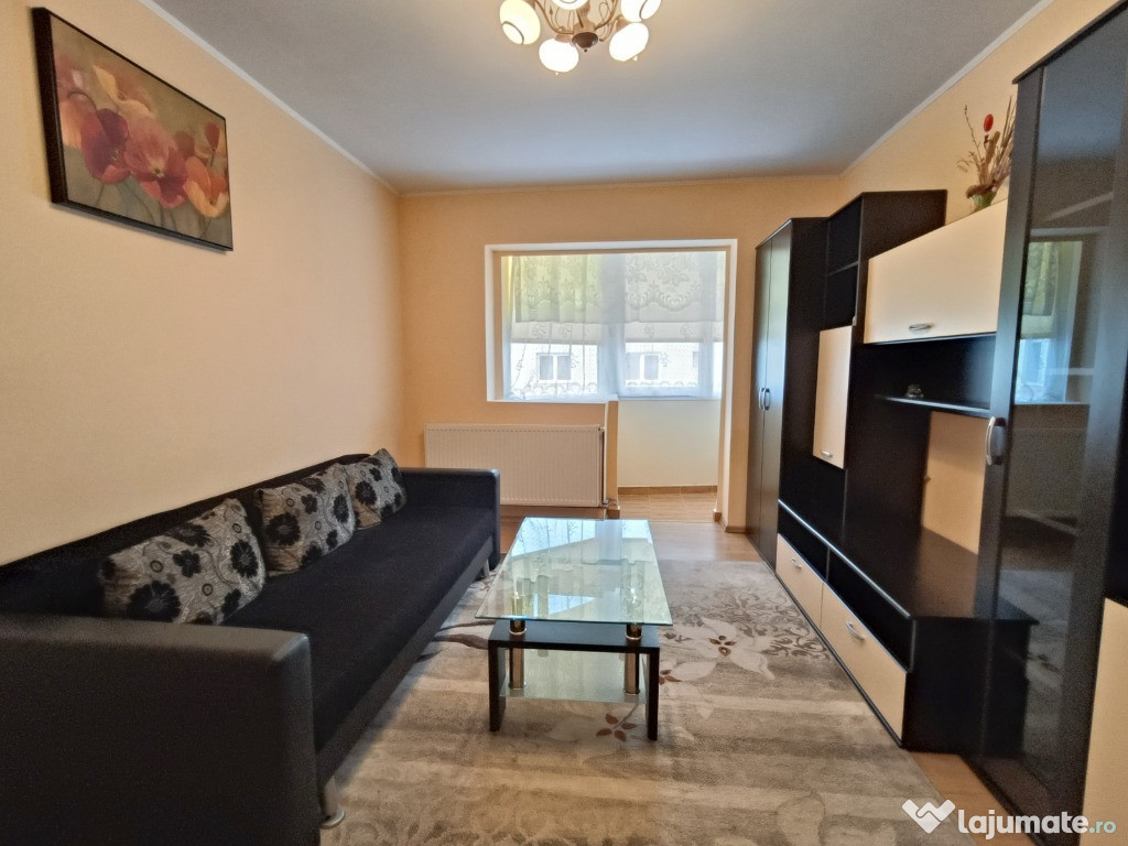 Apartament 3 camere, Astra