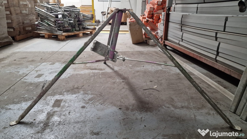 Trepied panou cofraj tip doka
