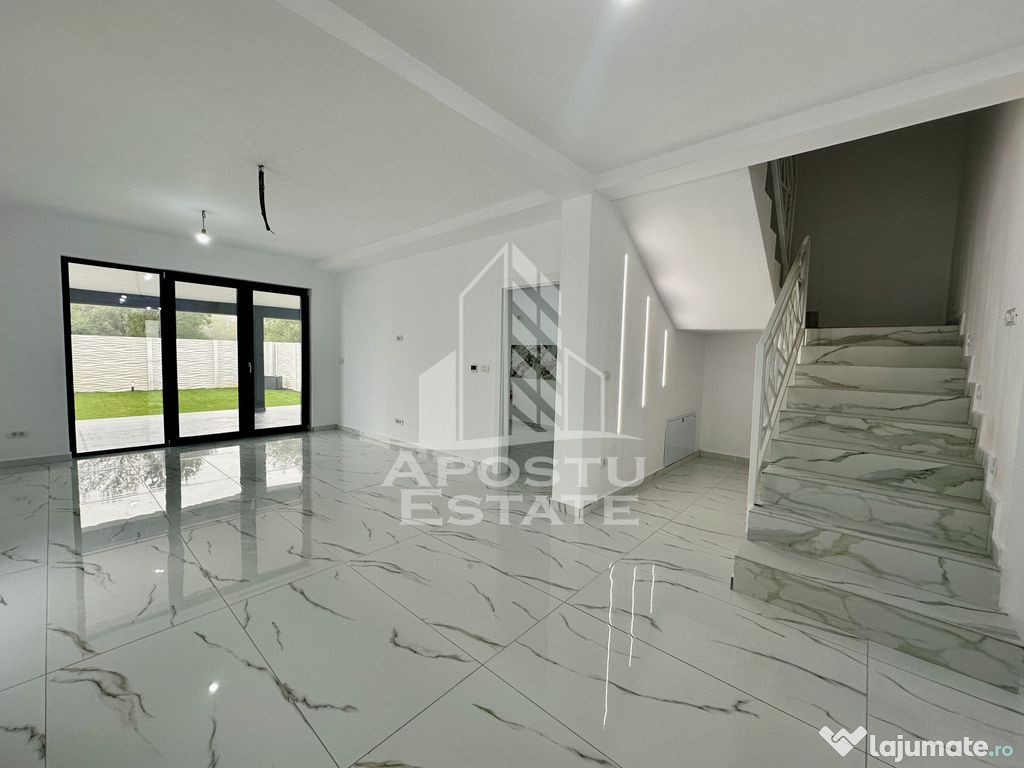 Duplex cu 5 camere despartit prin camera tehnica, zona Pl...
