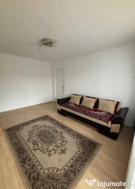 Apartament 2 camere, semidecomandat - zona Calea Bucuresti