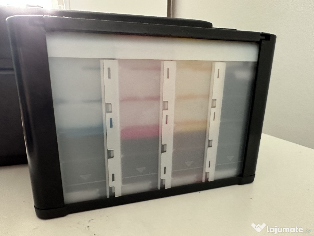 Imprimanta multifunctionala color si de fotografii Epson L386