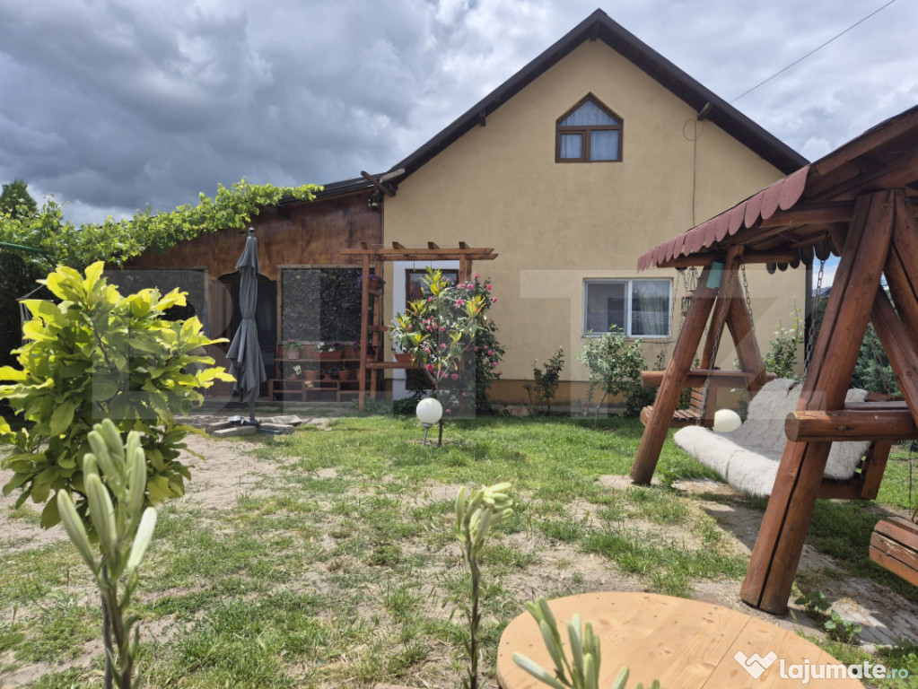 Casa primitoare pe parter, 456 mp teren, Zona Facai