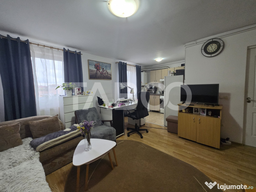 Apartament 3 camere de vanzare decomandat 67 mp zona Terezia