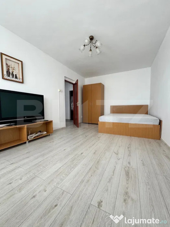 Apartament 2 camere, 60mp, balcon, zona Podu Roș