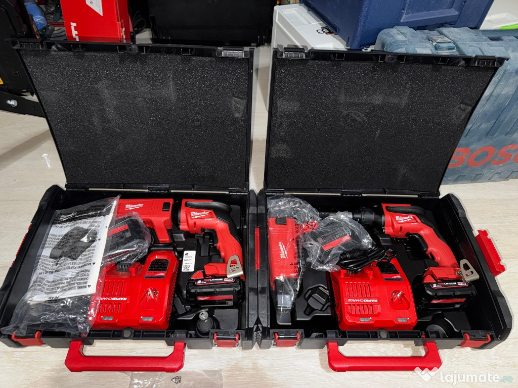 Mașina de înșurubat cu accesoriu Milwaukee 2500 lei 1 buc