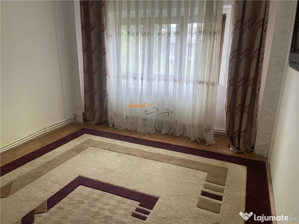 Apartament 3 camere , zona strada Longinescu , 67 mp , decom
