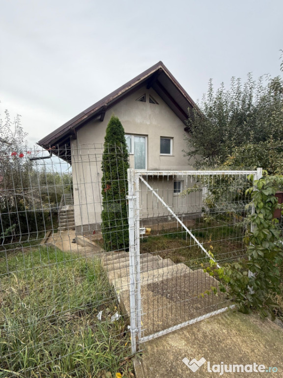 Casa D+P+M, 225 mp utili, 300 mp teren, zona Burdujeni