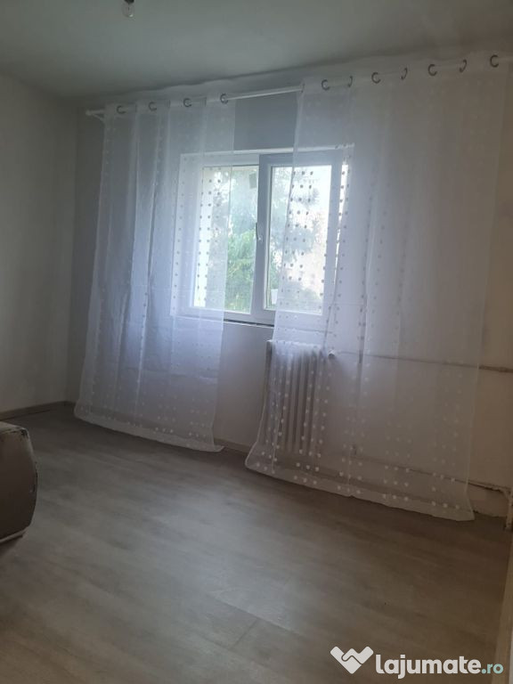 3 camere bloc reabilitat –Berceni