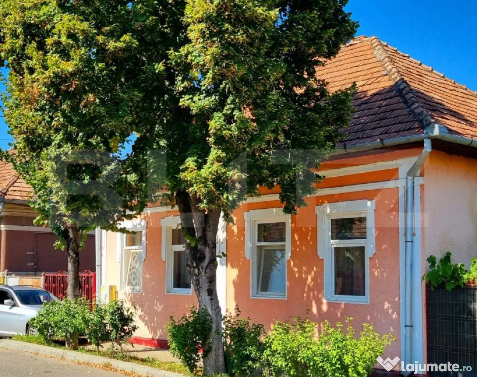 Casă de vânzare cu 3 camere aproape de Băile Sărate - Oc