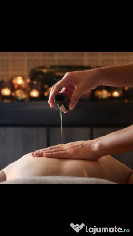 Masaj de relaxare cu crema hidratanta