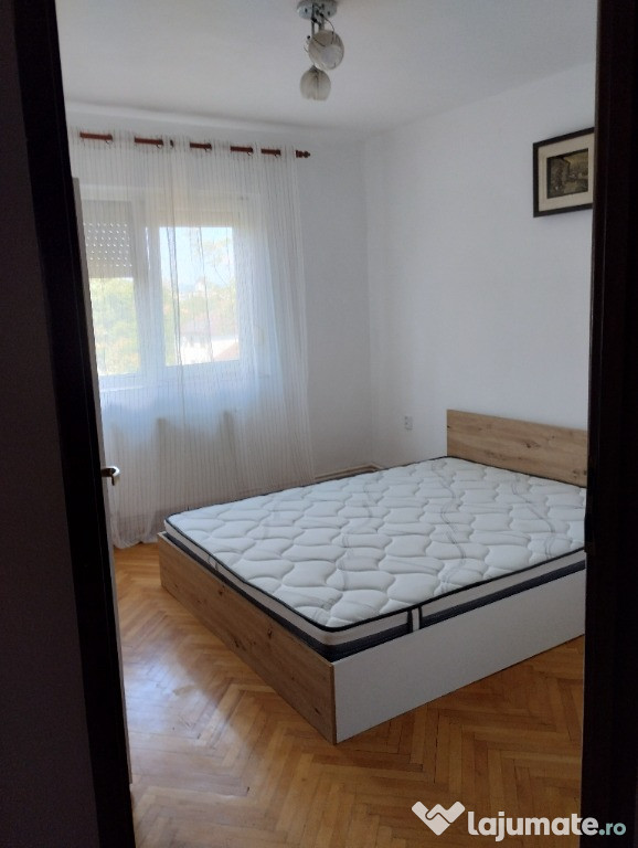 Apartament 2 camere de închiriat