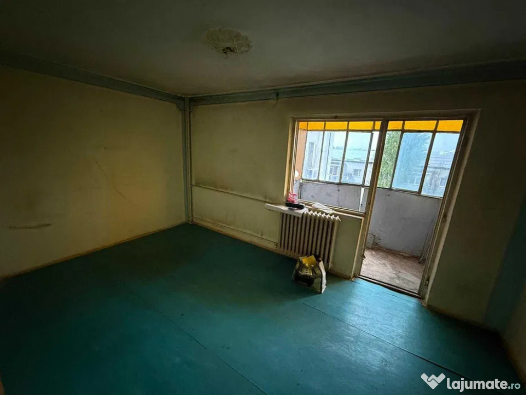 Mircea cel Batran- Apartament 2 camere decomandat