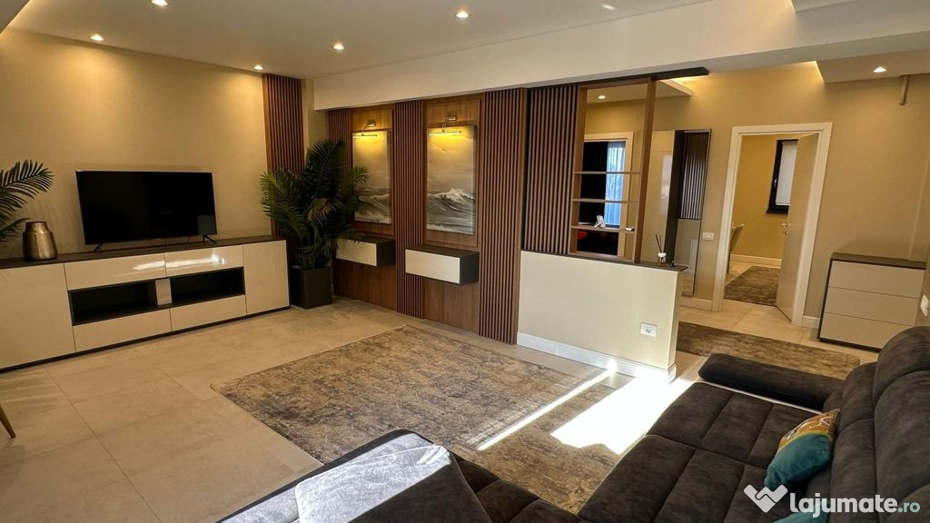 Apartament cu doua camere in zona Palazu Mare mobiliat /u...