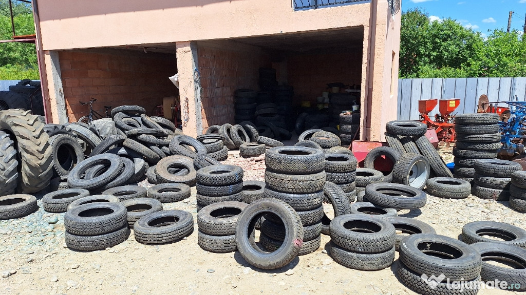 Cauciucuri diferite mărimi