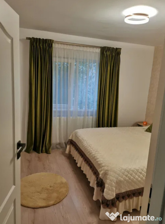 Apartament 3 camere, decomandat - zona Calea Bucuresti