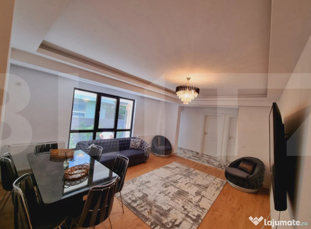 Apartament de lux, 4 camere, curte privată 90 mp si 2 locur