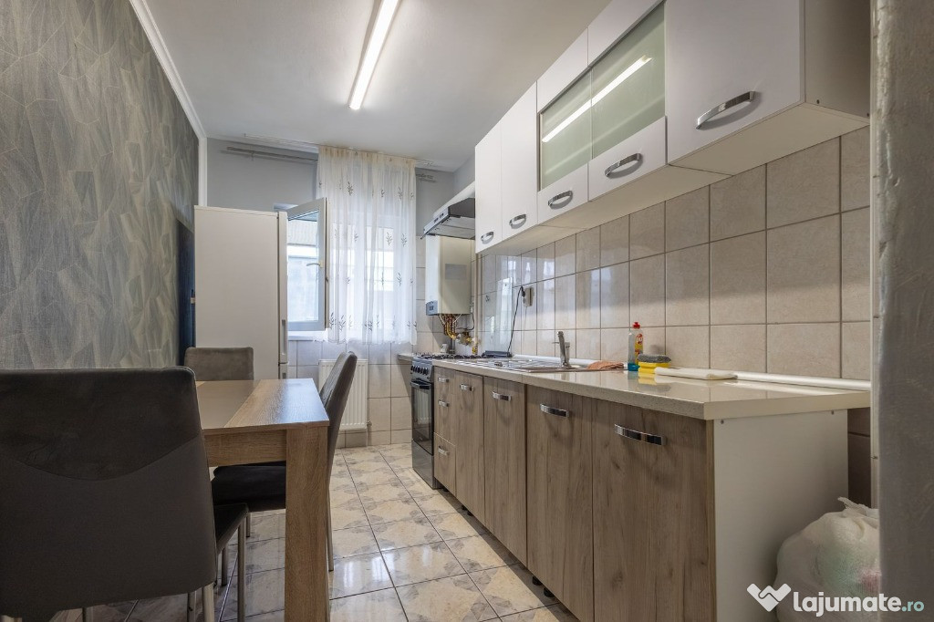 Apartament 2 camere decomandat zona Eroilor