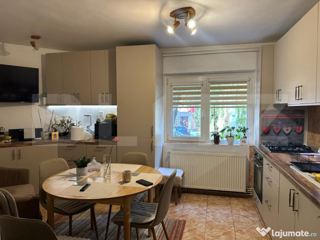 Apartament 2 camere decomandat - Zona Racadau