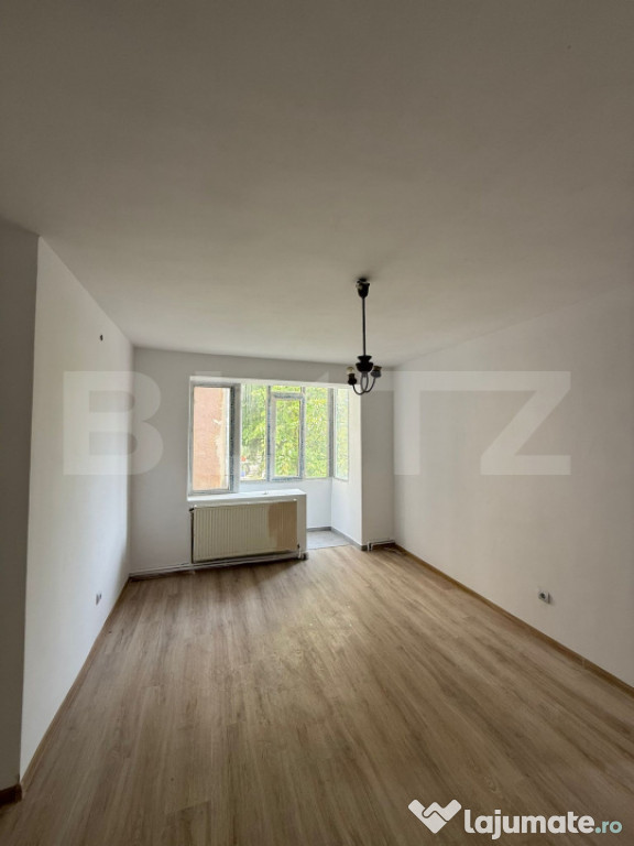 Apartament 2 camere semidecomandat intr-o zona foarte linist