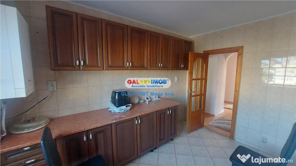 Apartament 3 camere, etaj 3, Stejari!