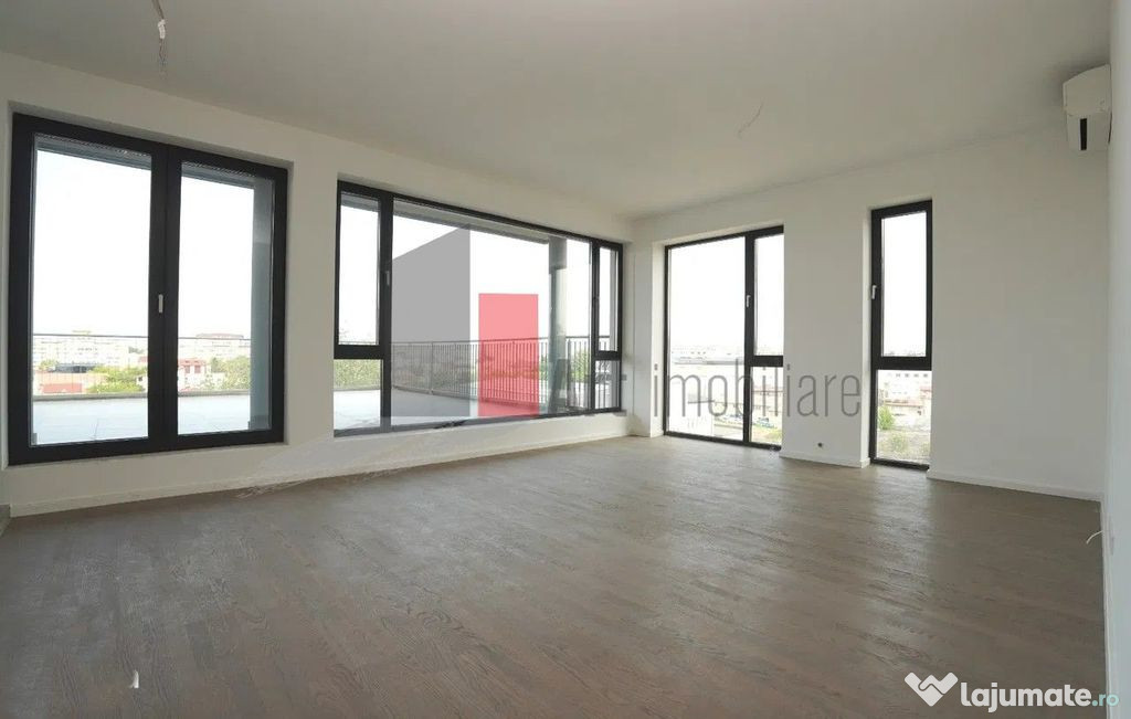 Penthouse NERVA TRAIAN-adiacent, VIEW PANORAMIC, NELOCUIT