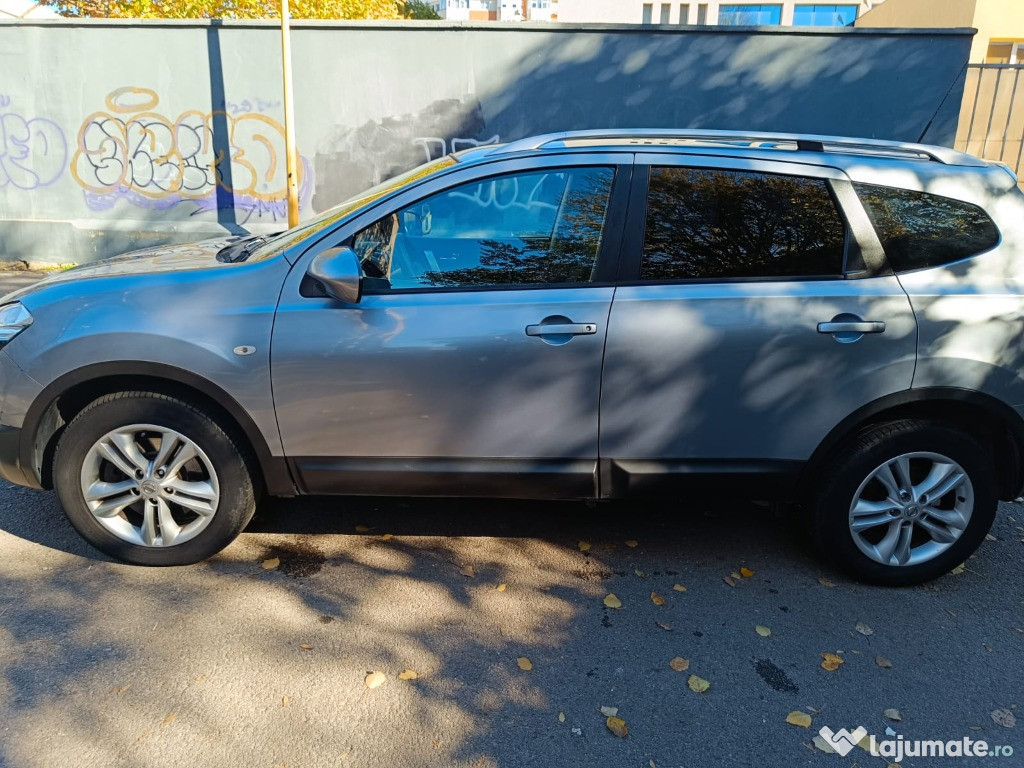 NISSAN QASHQAI +2