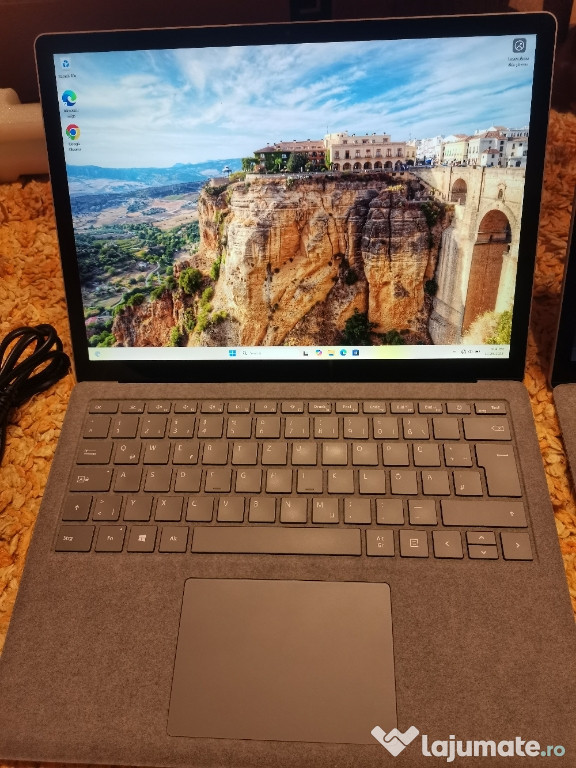 Microsoft Surface Laptop3 2K Touchscreen I51035G7 8gb 256ssd