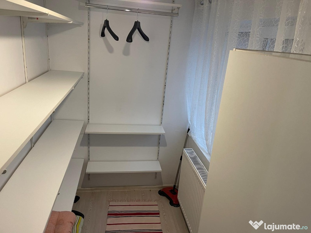 Inchiriez apartament cu 3 camere complet utilat