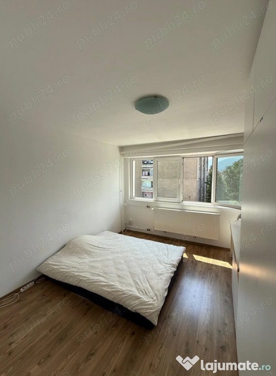 Camera de camin, cu baie si bucatarie - zona Tractorul