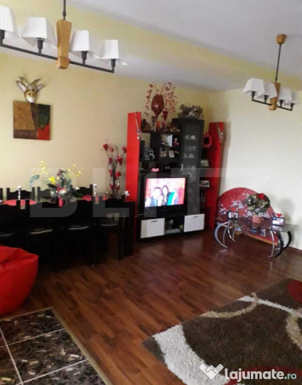 Vila 4 camere - Zona Bucium