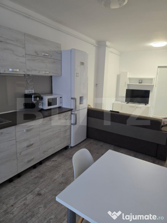 Apartament 3 camere, 47mp, parcare subterana, zona Vivo