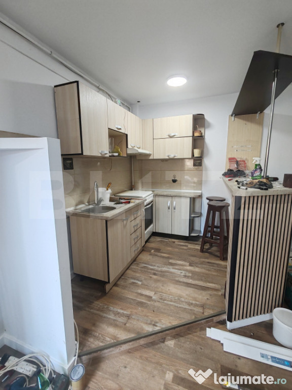 Apartament la casă cu teren aferent, 2 camere, 68 mp, renov
