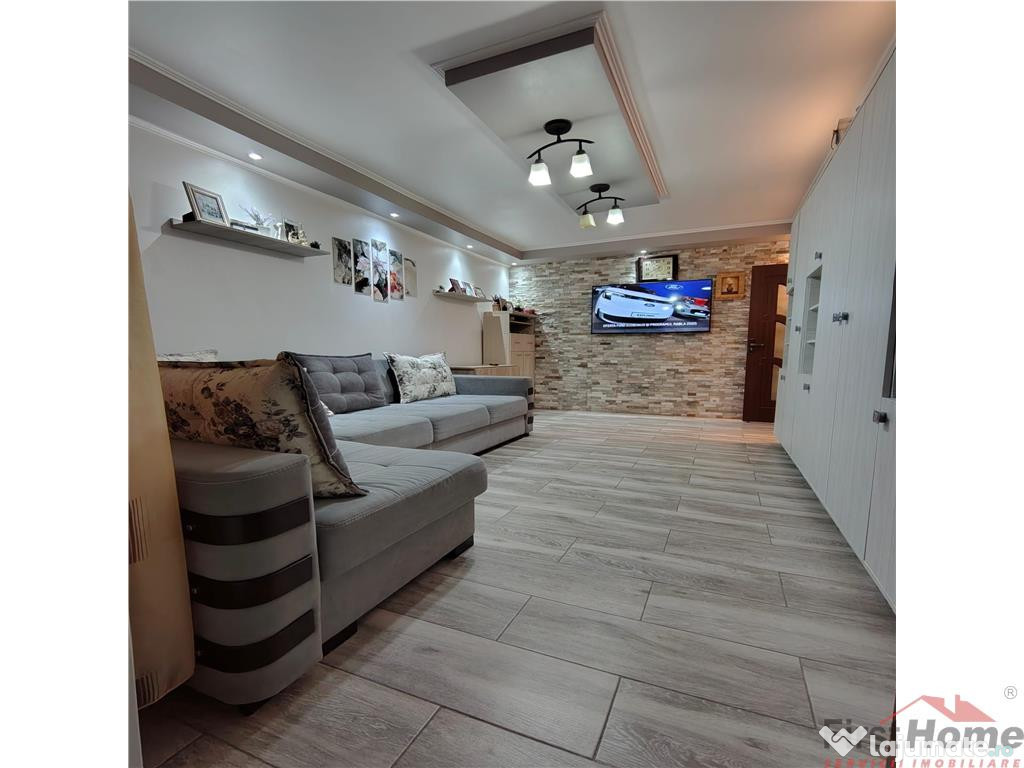 Apartament 2 camere, etaj 6/8, zona Sala Polivalenta - Bulev