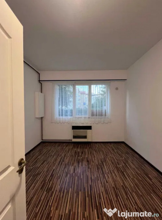 Camera de camin cu baie si bucatarie - zona Noua