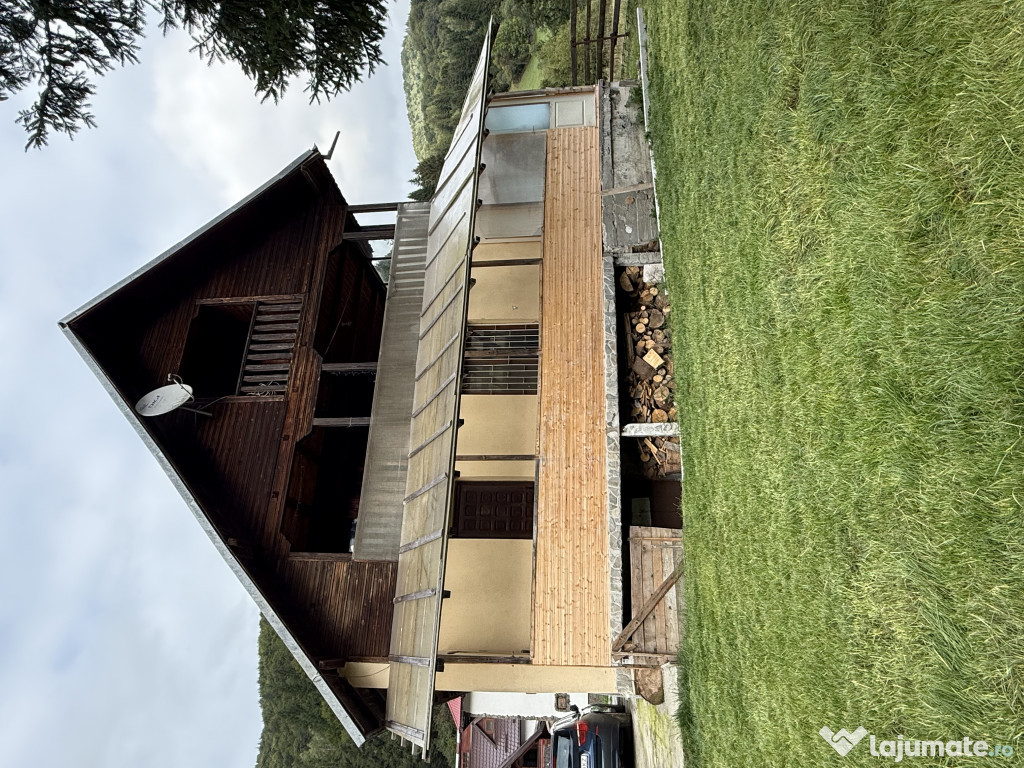 Închiriez casă Rucar Bran