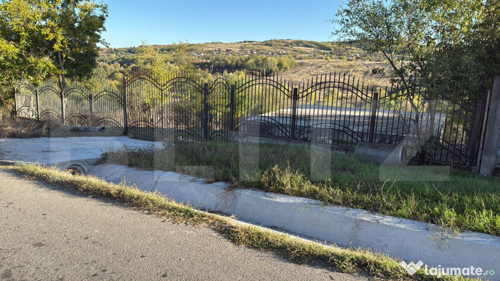 Teren intravilan , minim 2000 mp, front 20 ml , Fratostita,