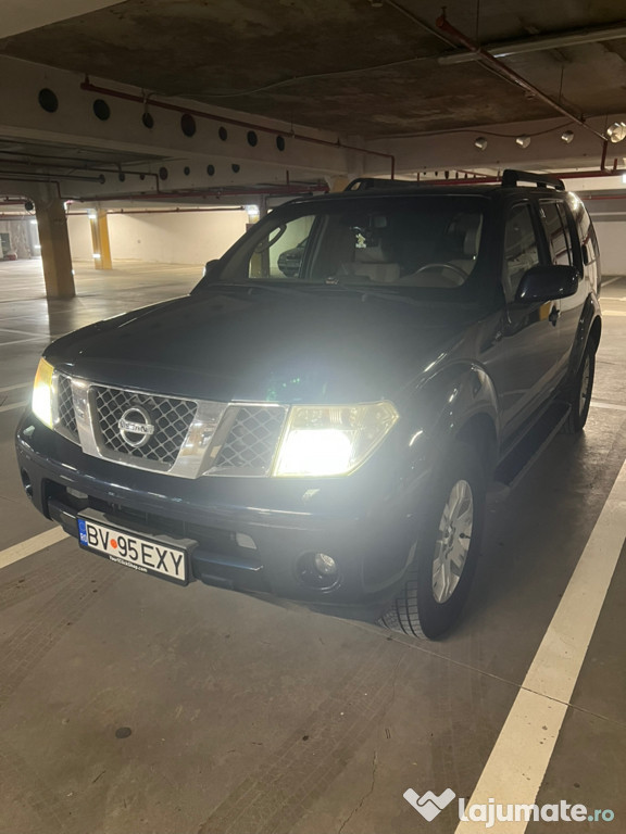 Nissan Pathfinder 2.5 dCi – Full Dotări • 7 Locuri • 4x4