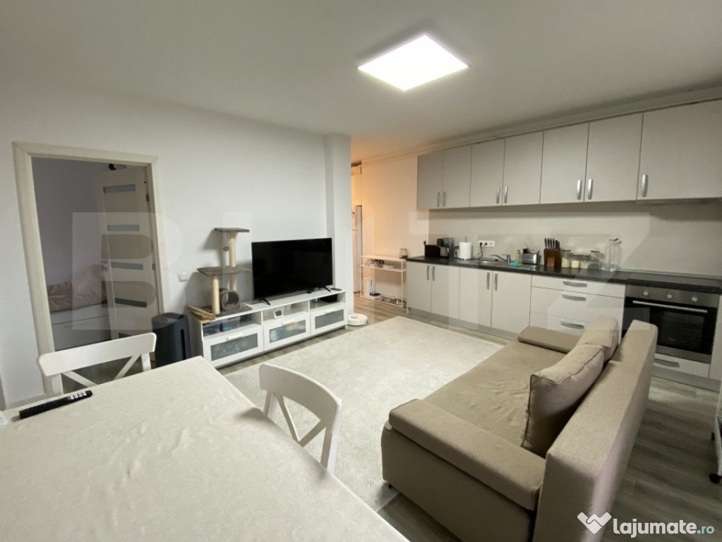 Apartament la cheie, 3 camere, 52 mp, 6 mp balcon, zona Metr