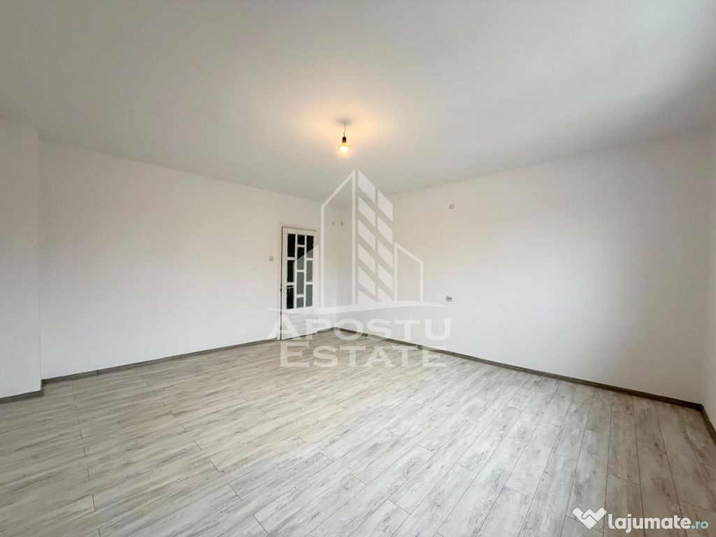 Casa 3 camere, locuri de parcare, ideala pentru firme, Ch...