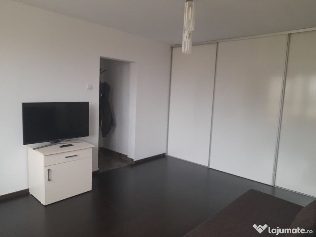 Inchiriez garsoniera Afi Cotroceni